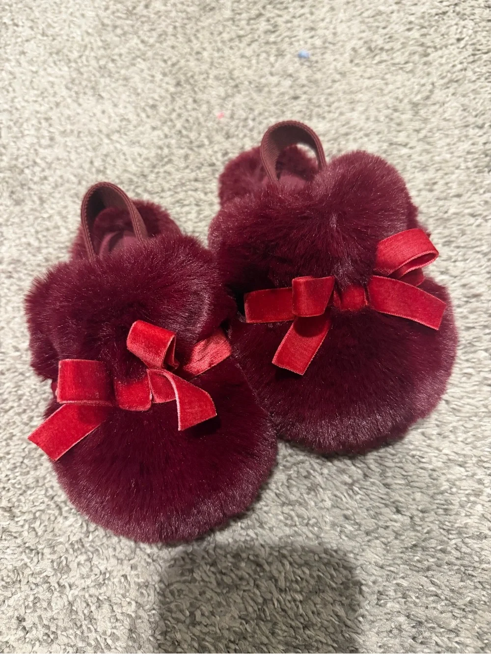 Cat & Jack Burgundy Faux Fur Pom Pom Slippers with Velvet Bow